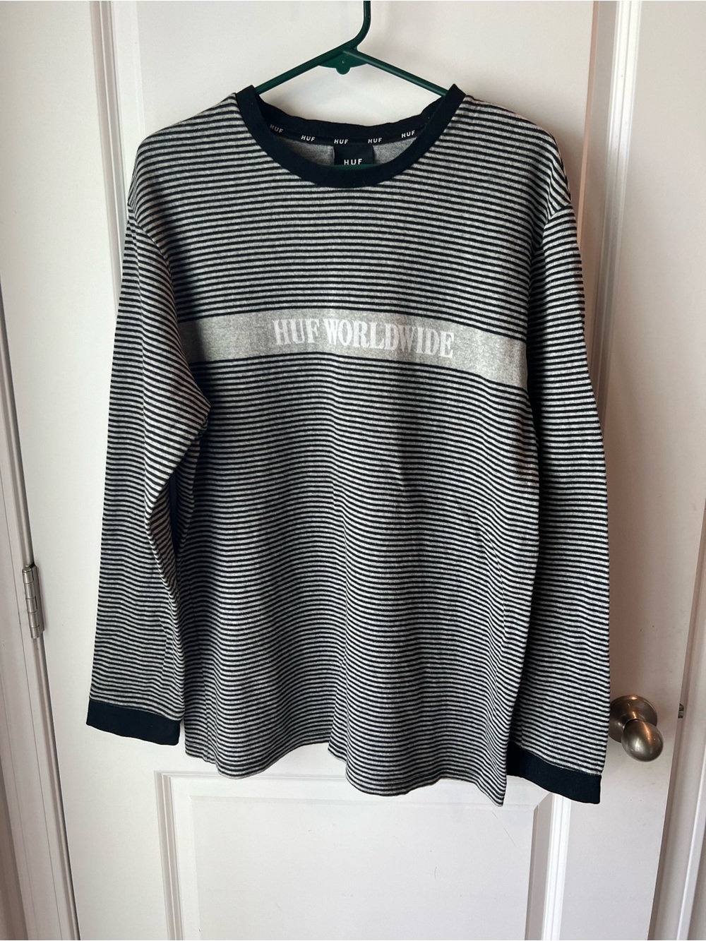 HUF Worldwide Black & White Striped Long Sleeve Tee with Logo Band. XL